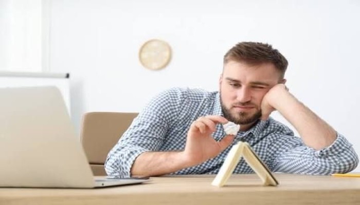 لماذا يبدو البدء أصعب من إنجاز المهمة؟.. كيف تؤثر سمات الشخصية في التسويف