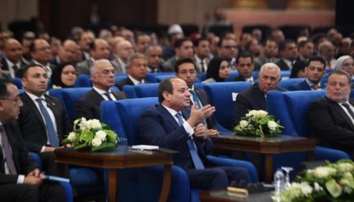 السيسي يستحضر"كرنفال الإنجازات" لإلهاء المصريين.. والأسر يحاصرها الجوع والفقر والدخول المتدنية