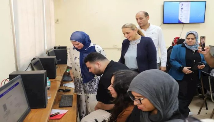 تنسيق كليات الطب أزمة تكشف دولة السيسي المنحازة للأغنياء.. الخاص بــ80% والأجنبي بـ50%