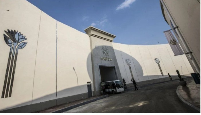 ميدل إيست آي || مصر تواجه اتهامات بـ«العقاب بالوكالة» بعد اعتقال بريطانية-مصرية بسبب نشاط شقيقتها