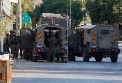 الاحتلال يقتل 5 فلسطينيين ويعتقل 3 صيادين في غزة و12 بمداهمات الضفة