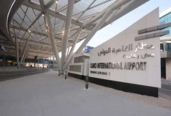 حكومة مدبولي ترفع تأشيرة دخول مصر إلى 33 دولارًا بعد 10 أشهر من زيادتها