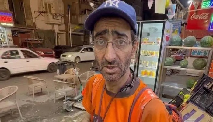 بالفيديو.. غلاء المعيشة يدفع صيدلانيًا للعمل بوظيفتين «طبيب صباحاً ومندوب توصيل مساءً»