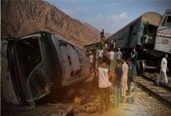 من نعي إلى نعي.. 22 قتيلاً في دهب وسقوط عجلة قطار يفضحان عجز وزارة النقل وإهدار المليارات