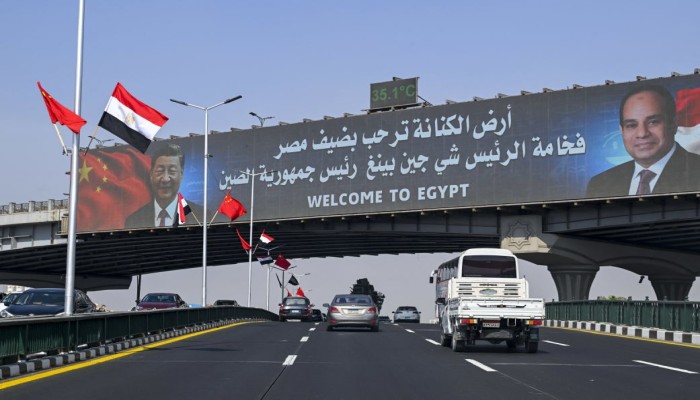دبلوماسي مصري سابق يسخر: لماذا لم تجر فعاليات الرئيس الصيني في العاصمة الجديدة؟