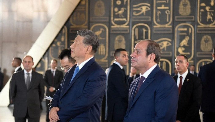 ميدل إيست آي || زيارة شي جين بينج إلى مصر تختبر توازن القاهرة بين الصين والولايات المتحدة