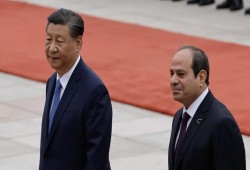 رغم إنفاق 60 مليار دولار.. السيسي يستقبل شي في القاهرة ويهدر فرصة تسويق العاصمة الجديدة والعلمين