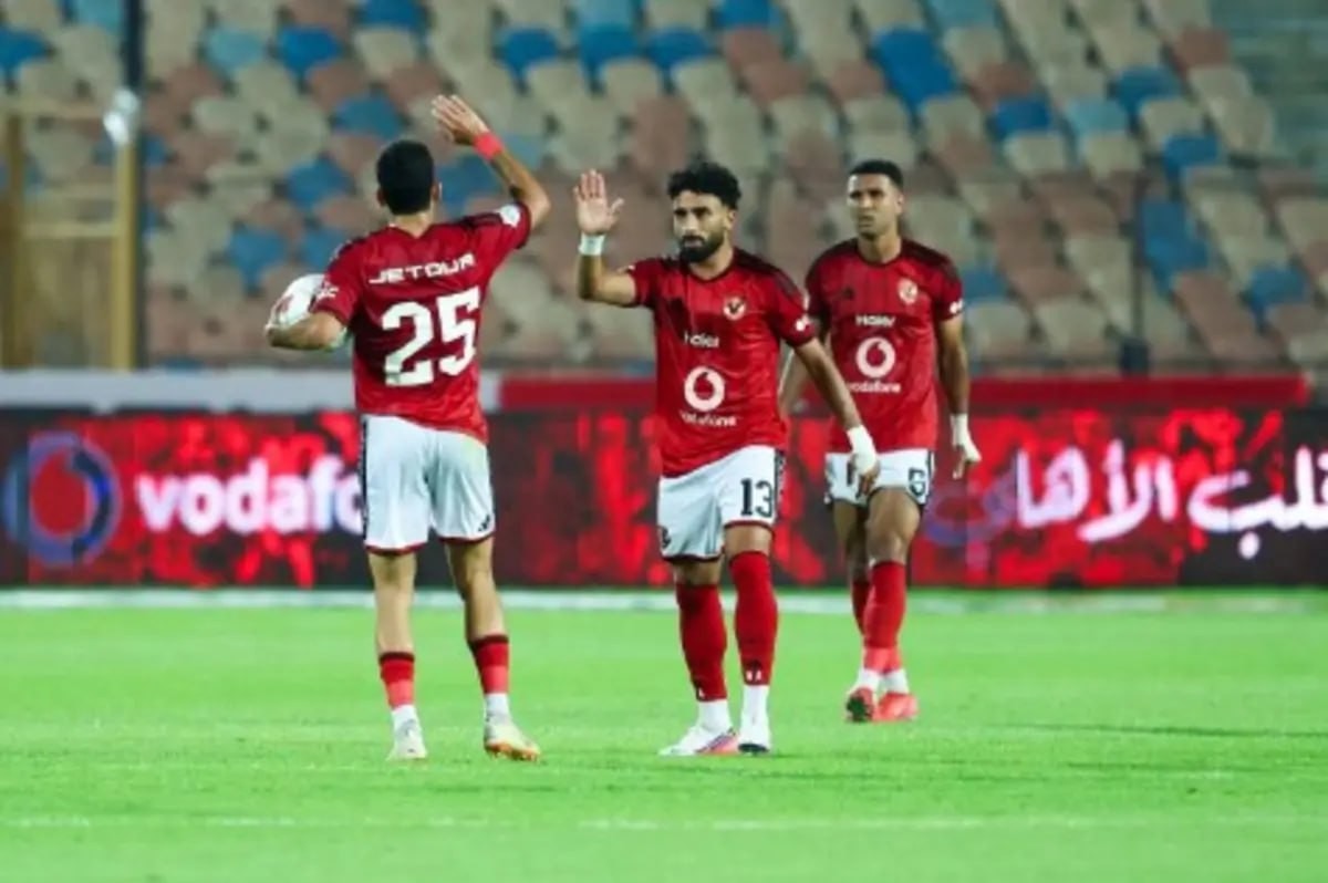 الأهلي يواجه المقاولون وبرشلونة أمام فينورد.. مواعيد مباريات الأربعاء والقنوات الناقلة
