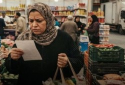 مبادرات خفض الأسعار في مصر.. مجرد مسكنات حكومية في مواجهة غلاء لا يهدأ