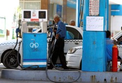 مصادر: رفع أسعار الوقود مجددًا الشهر القادم .. وخبراء: الحكومة ماضية في تحميل المواطنين فاتورة الأزمة