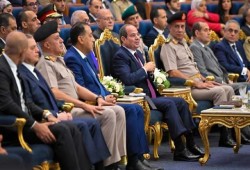 السيسي يستدعي فزاعة 2011 مجددًا فيما تتحول الأكاديمية العسكرية إلى بوابة للقضاء والسيطرة على مؤسسات الدولة
