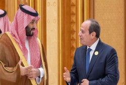 السعودية تطلب دعمًا جويًا من مصر بعد لقاء بن سلمان والسيسي .. هل يتوسع  الدور المصري بالانخراط  في حرب اليمن؟