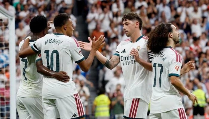ديربي مدريد وكلاسيكو فرنسا يرفعان حرارة الأحد الكروي في ملاعب أوروبا