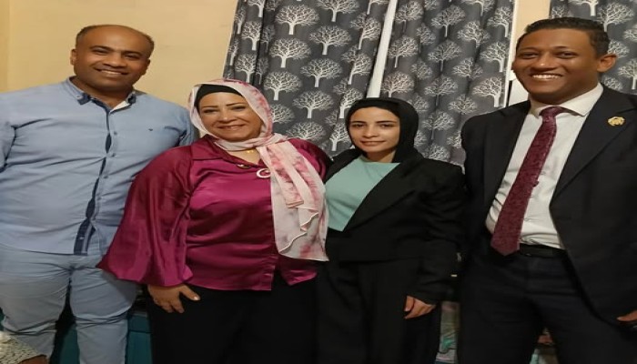 الإفراج عن دينا عزت بكفالة 10 آلاف جنيه