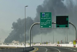 نون بوست || لماذا تسعى دول الخليج إلى ترتيبات أمنية مع إيران بعد حربها؟