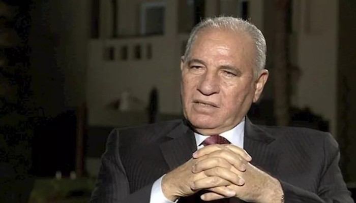 رحيل أحمد الزند يعيد سيرة «الأسياد والعبيد» و «التطاول على النبي» ودعواته لقتل المعارضين