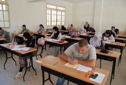 البكالوريا تبدأ وسط ارتباك واسع.. 60% تقييمات و50% أسئلة مقالية و200 جنيه للتحسين وسط غضب أولياء الأمور