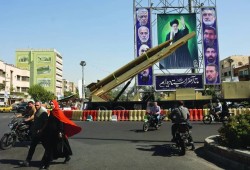 مسؤول إيراني يكشف دخول مسلحين مدربين في إسرائيل والإمارات إلى بلاده