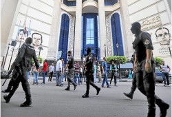 اعتقال صحفيي متصدقش يثير تحركات نقابية ومطالب أوروبية بضمانات قانونية