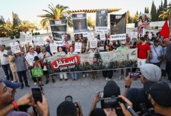 من الثورة إلى اختبار الديمقراطية.. مستقبل التجربة التونسية رغم عواصف الانقلاب