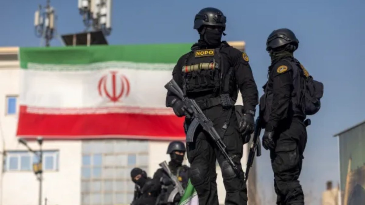 واشنطن تطرد عضوين  من وفد إيراني وتؤكد: طهران لن تمتلك سلاحًا نوويٌا