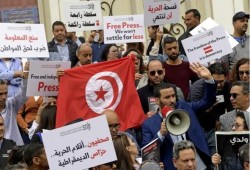 تونس تتراجع إلى المرتبة 137 عالميًا في حرية الصحافة بسبب الملاحقات القضائية وقيود النشر