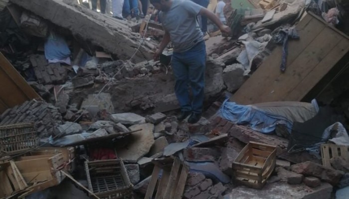 مصرع شخصين في إنهيار منزل بالمحلة الكبرى بسبب تسرب مياة  الصرف الصحي