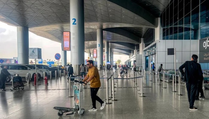 تمديد تعليق العمليات التشغيلية بمطار الملك خالد واستنفار شامل عقب الهجوم الدامي