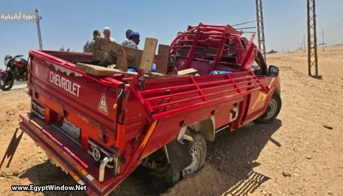 إصابة 15 عاملًا في انقلاب سيارة نقل بصحراوي البحيرة