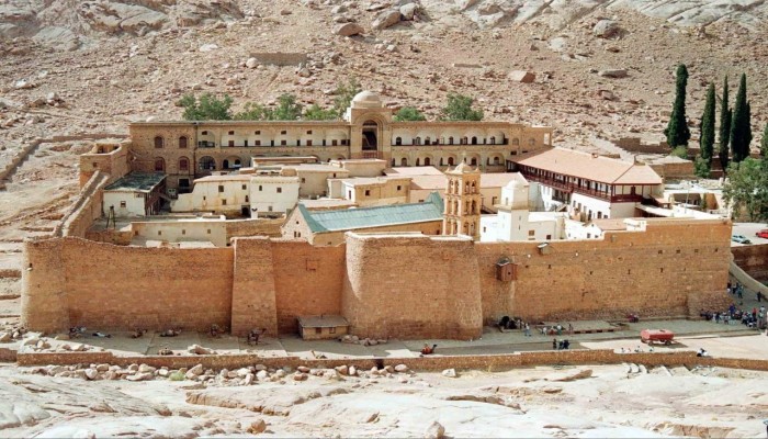 تأخيرات تهدد التوصل إلى اتفاق بشأن دير سانت كاترين قبل انتهاء المهلة القضائية في مصر