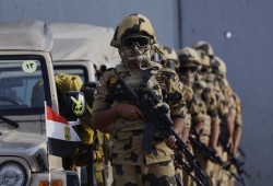 استهداف منقبي الذهب بقصف جوي بالصحراء الشرقية يعيد التوتر إلى العلاقات بين مصر والسودان