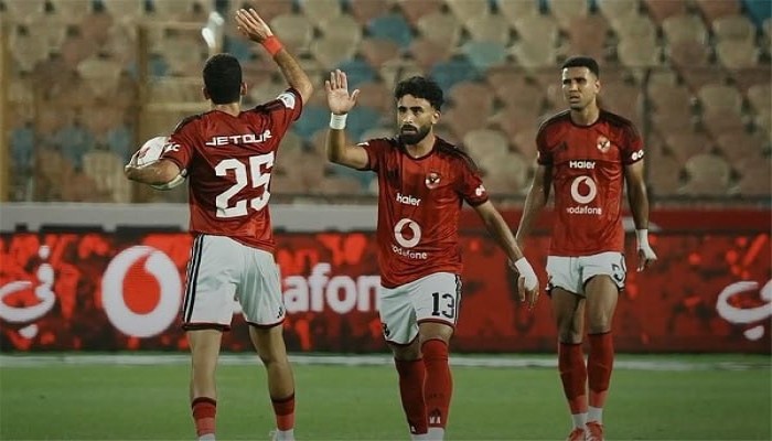 الأهلي وبرشلونة يتصدران مواجهات اليوم.. و هذه هي القنوات الناقلة