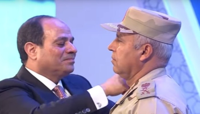 شروط الترشح لمنصب الرئيس تفجر الجدل حول حسم السيسي مستقبل خليفته