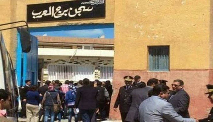 تصعيد خطير داخل سجن برج العرب.. 3 محاولات انتحار وقطع المياه والكهرباء عن المعتقلين