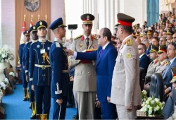 الشعب المصري ليس قاصرًا.. والسيسي ليس وصيًا عليه!