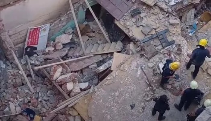 4 وفيات بعقار الترعة المردومة.. وتقاعس حكومي يترك آلاف المباني المتصدعة بالإسكندرية تواجه مصير السقوط