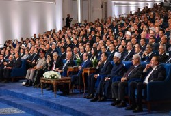 أوهام منتدى السيسي تتهاوى أمام فخ العقارات والديون ونزيف العملة المستمر