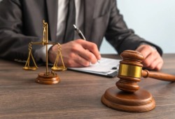 تعديلات برلمانية مقترحة تلغي تخفيف عقوبة قتل الزوجة وتشدد أحكام الاغتصاب