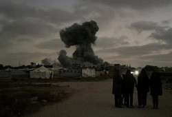 لليوم السادس.. جيش الإحتلال يعمق عملياته بالخليل ويواصل خروقات وقف النار في غزة