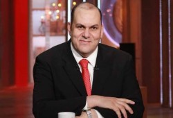 "العلوقية السياسية".. حين يتحول الخطأ إلى عرض ناجح ويُطلب من الناس التصفيق!