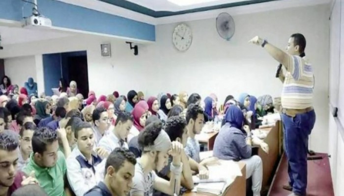 حضور صوري ومحتوى ضعيف.. مجموعات التقوية المدرسية تعجز عن مواجهة الدروس الخصوصية وتتحول لعبء إضافي على الأسر